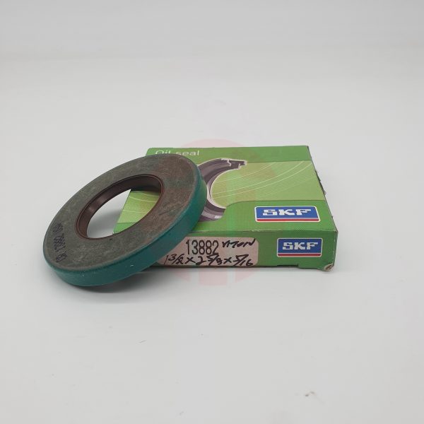 OIL SEAL SKF CR 13882
